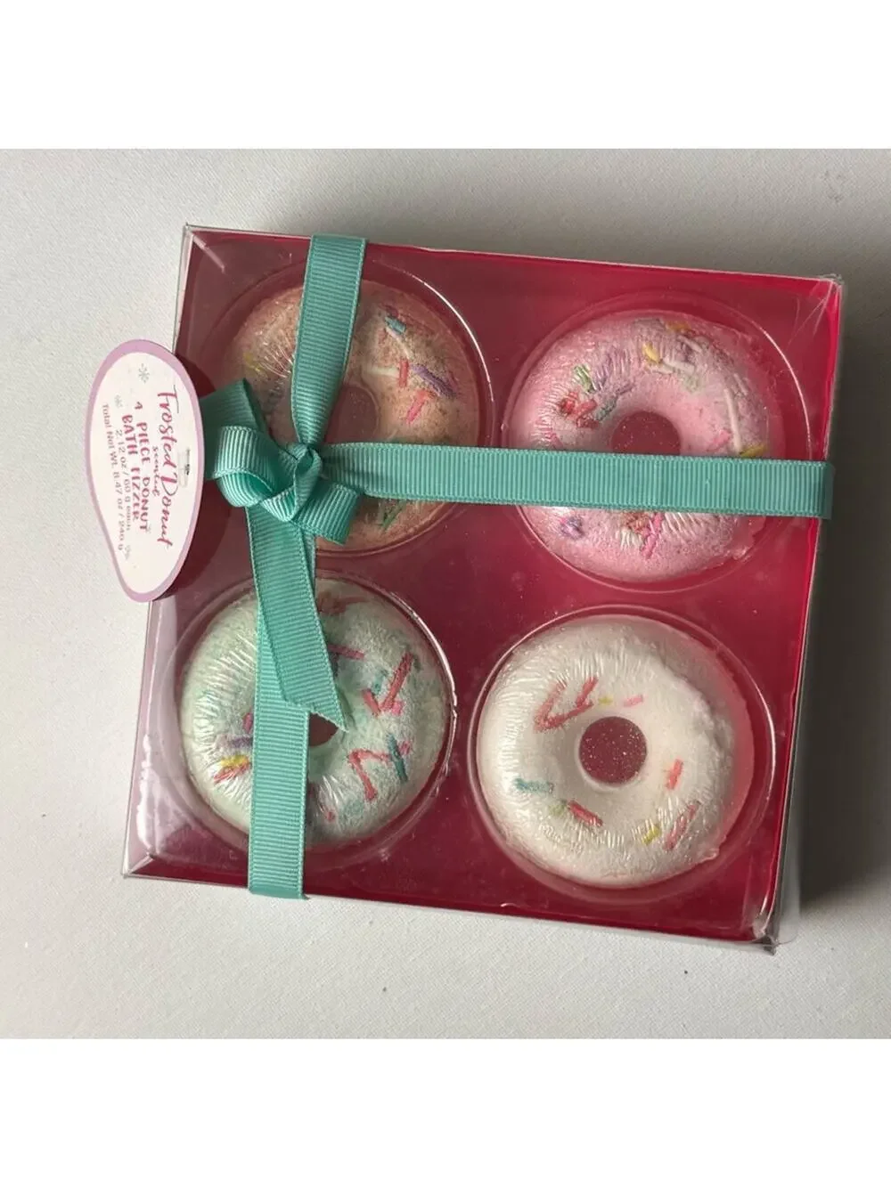Frosted Donut Scented Four Piece Bath Gift Set Fizzer New in Package